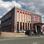 アリーナ山口店外観